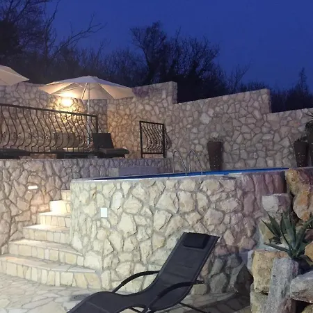 Kuca Za Odmor Paun *