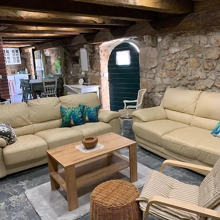 Kuca Za Odmor Paun Villa *