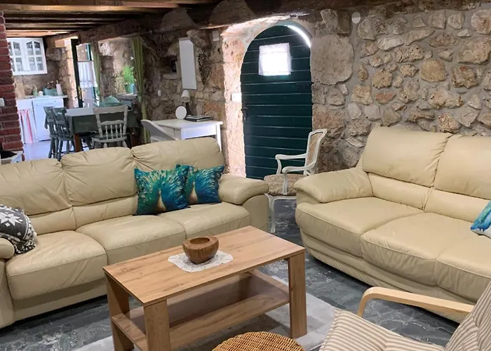 Kuca Za Odmor Paun Villa *