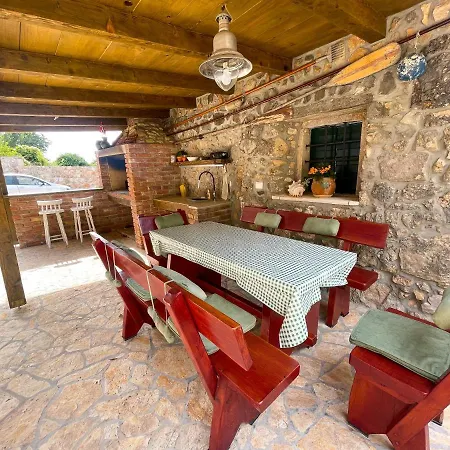 Villa Kuca Za Odmor Paun Bribir (Primorje-Gorski Kotar)