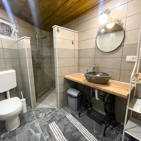 Villa Kuca Za Odmor Paun *